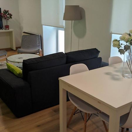 Piso En El Centro Para 4 Personas - Plaza Amboage - Wifi Ferrol Esterno foto