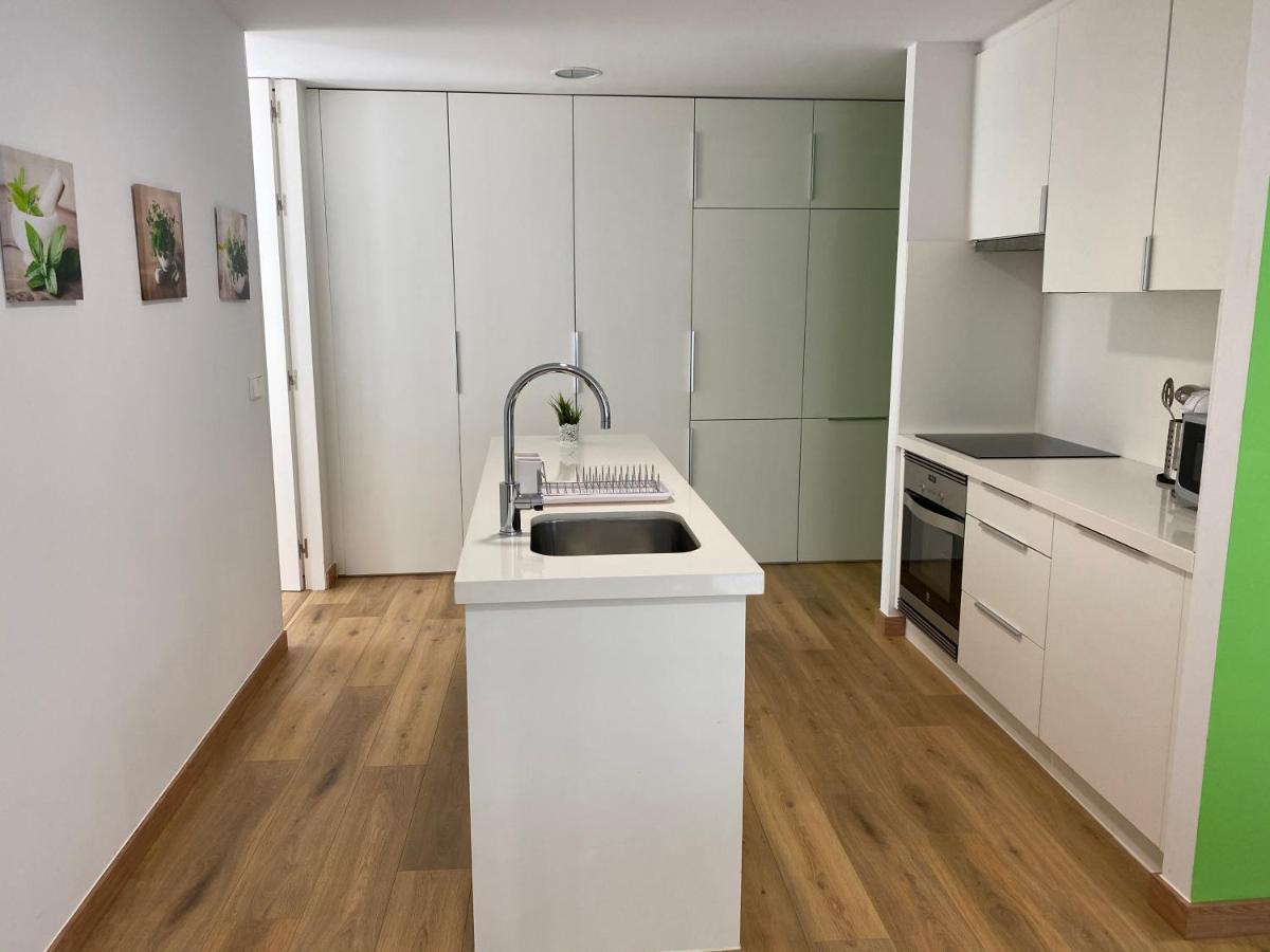 Piso En El Centro Para 4 Personas - Plaza Amboage - Wifi Ferrol Esterno foto