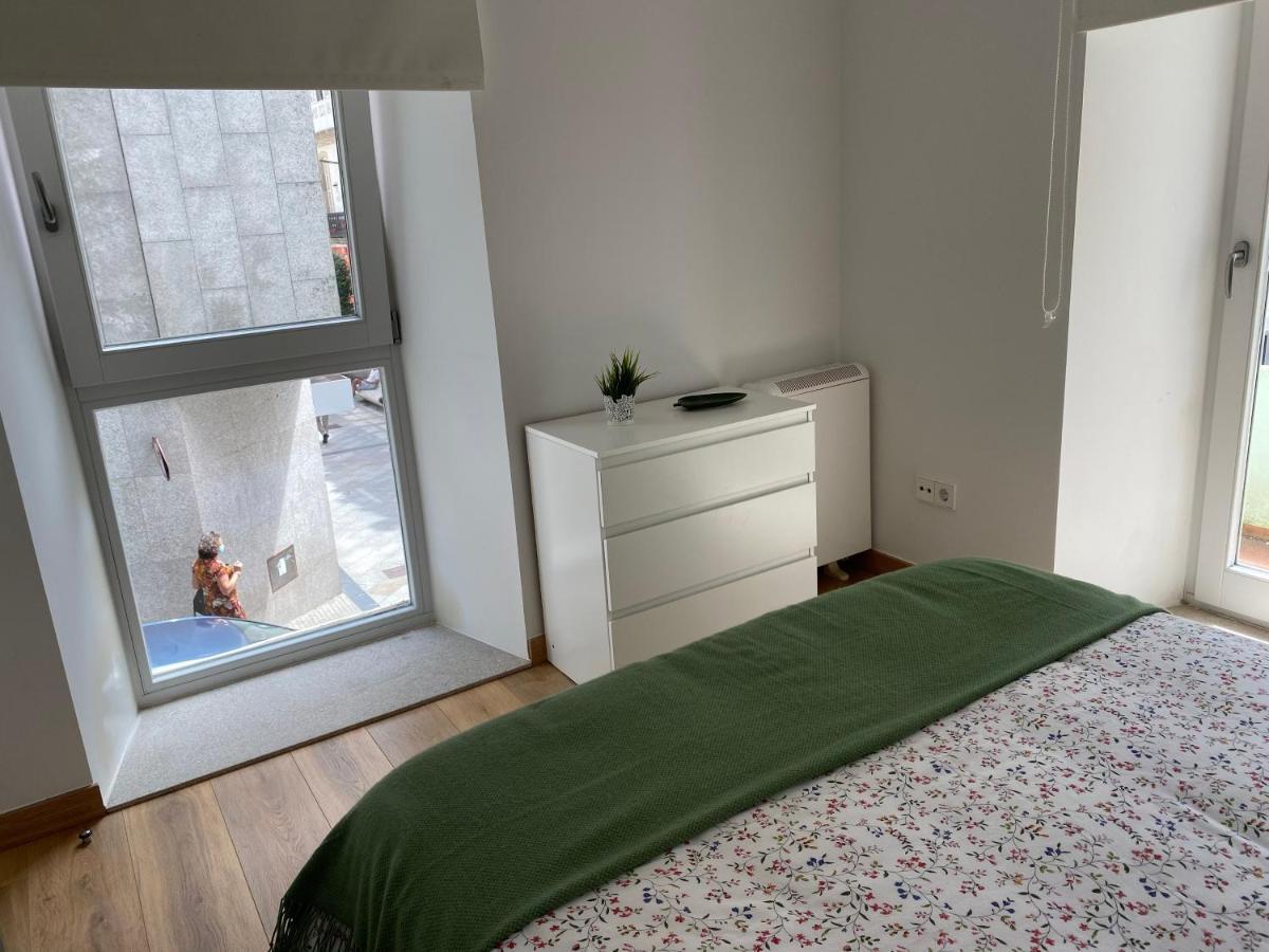 Piso En El Centro Para 4 Personas - Plaza Amboage - Wifi Ferrol Esterno foto