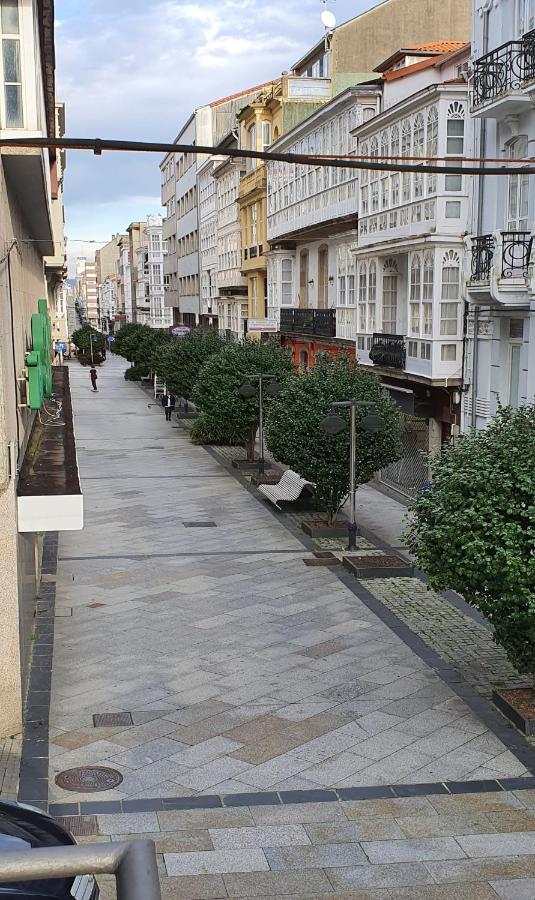 Piso En El Centro Para 4 Personas - Plaza Amboage - Wifi Ferrol Esterno foto